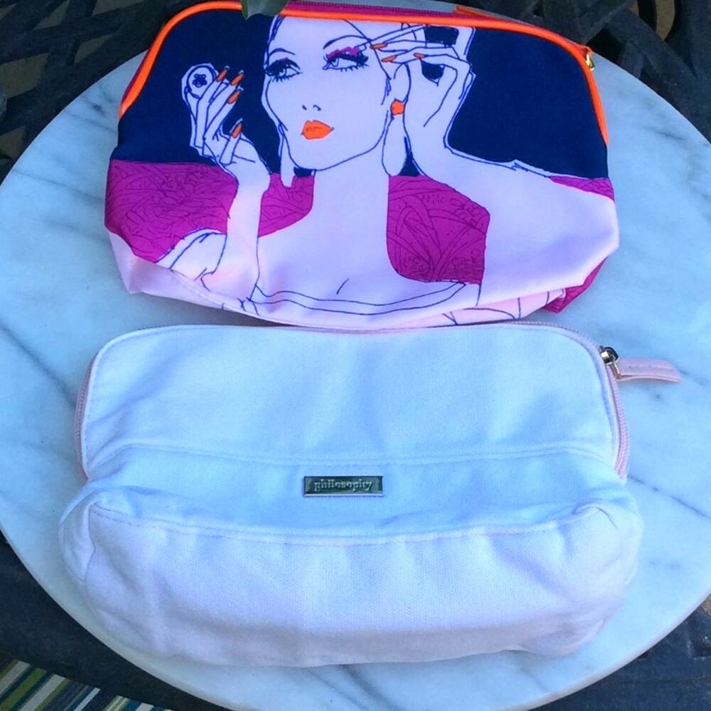 2 Womens Cosmetics Bags 9" x 6"